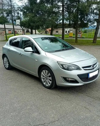 samochody osobowe Opel Astra cena 26900 przebieg: 199031, rok produkcji 2012 z Gorlice